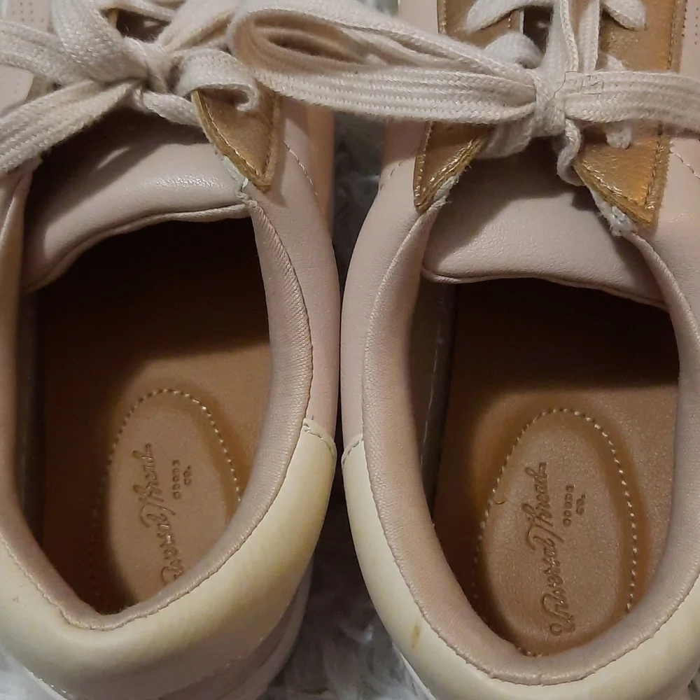 UNIVERSAL Thread Shoes
